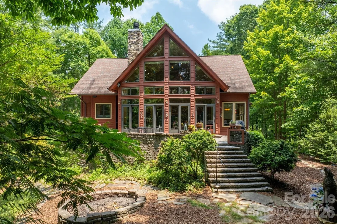 Photo of 5162 Beech Bluff Drive