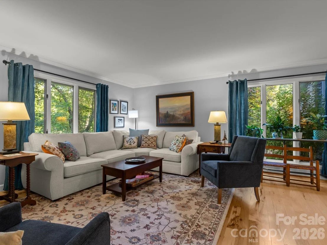 Photo of 110 Aurora Drive