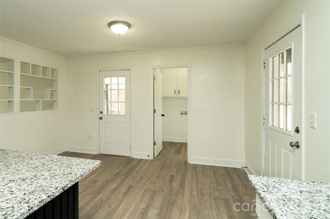 Photo of 3115 Crestview Drive