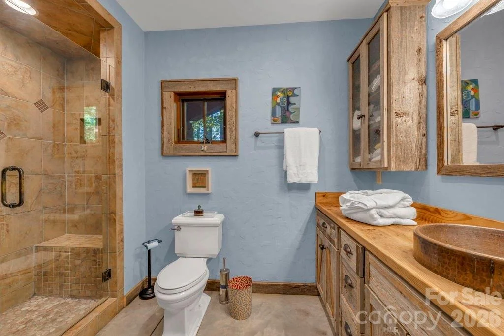Photo of 355 Oakley Green None