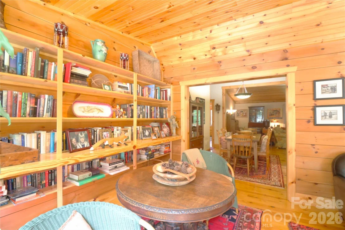 Photo of 141 Owl Haven Lane