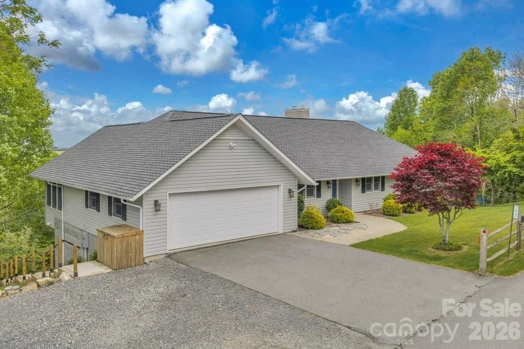 Photo of 784 Alpine Drive