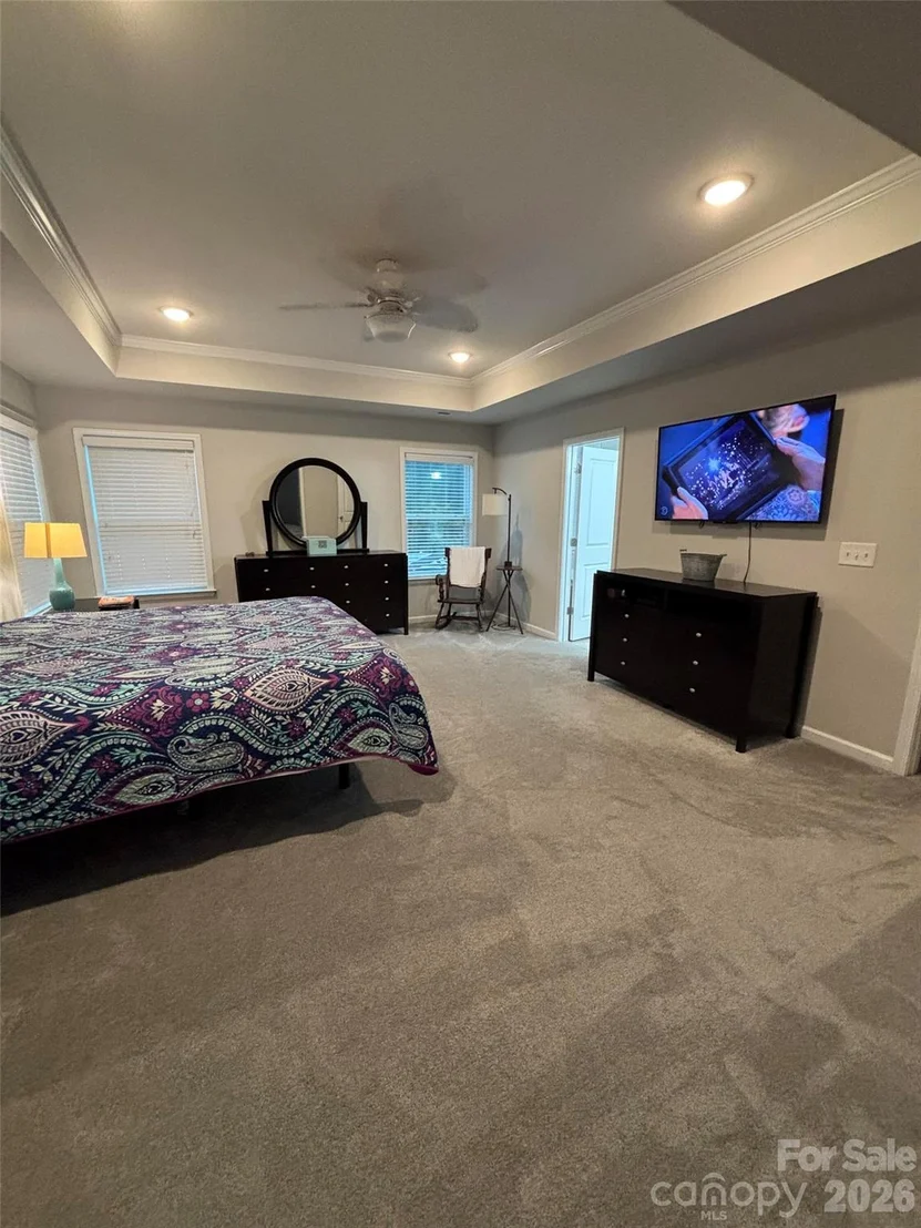 Photo of 5057 Devonshire Road