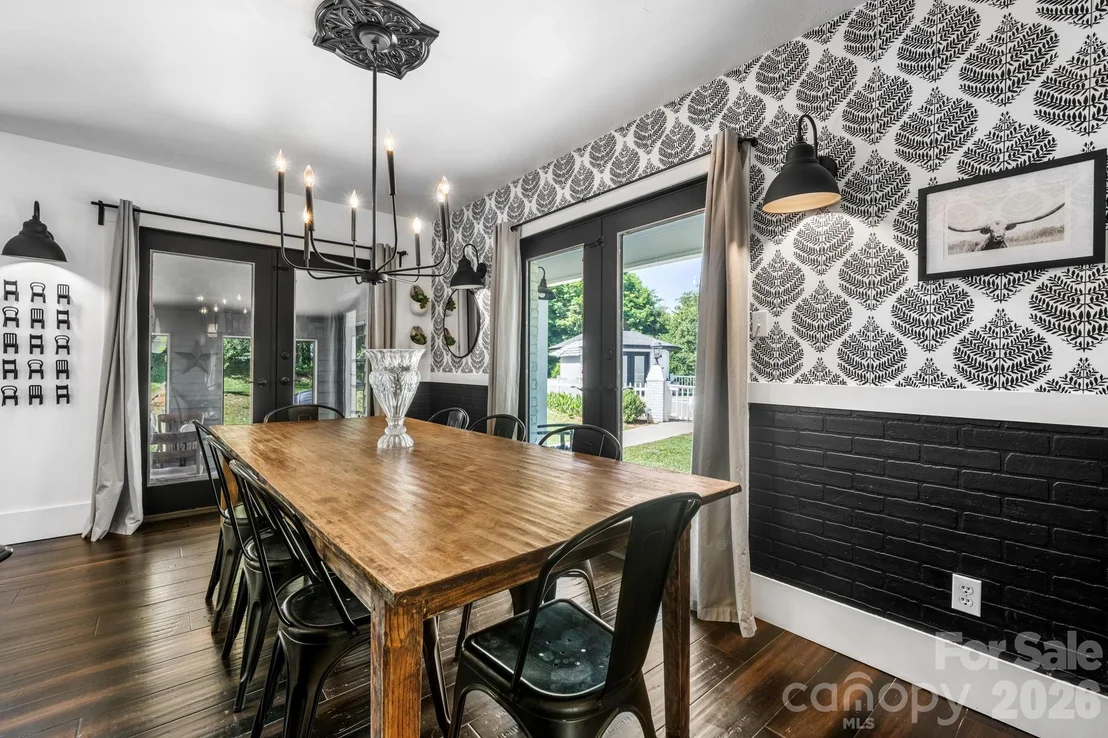 Photo of 1314 Shirebourn Drive
