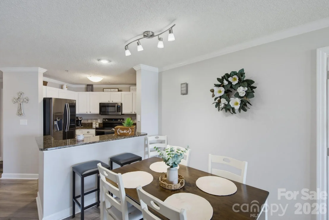 Photo of 1338 Torrence Circle