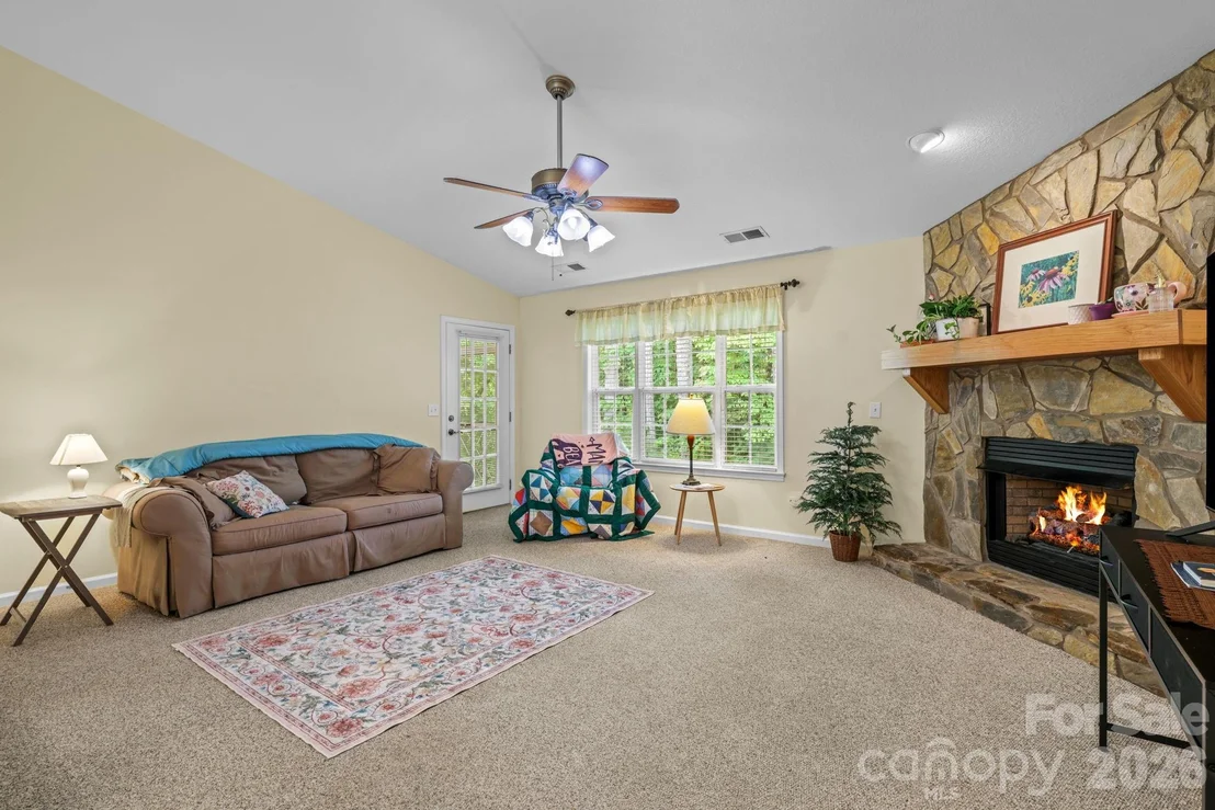 Photo of 17 Coventry Circle E