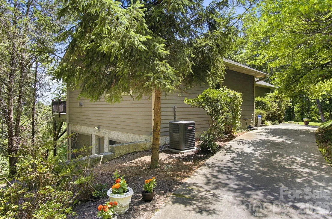 Photo of 112 Windy Gap Road