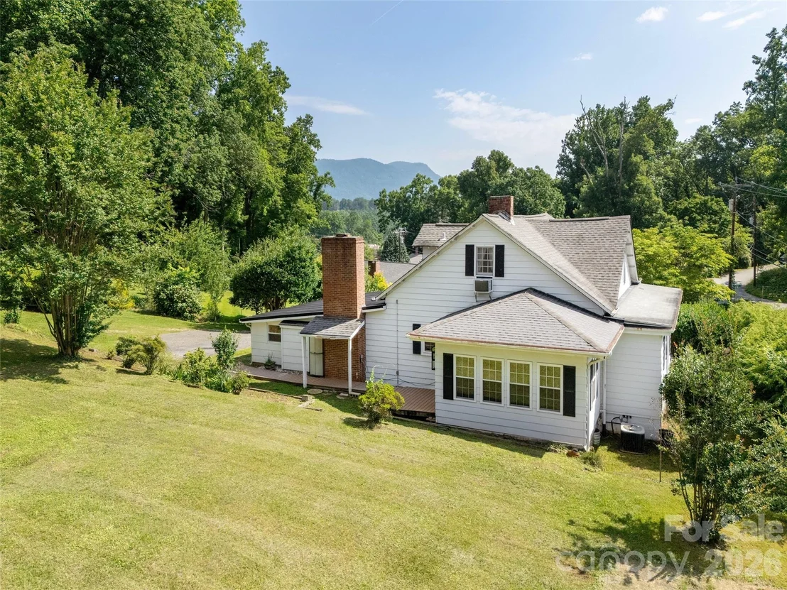 Photo of 34 Lockhart Road