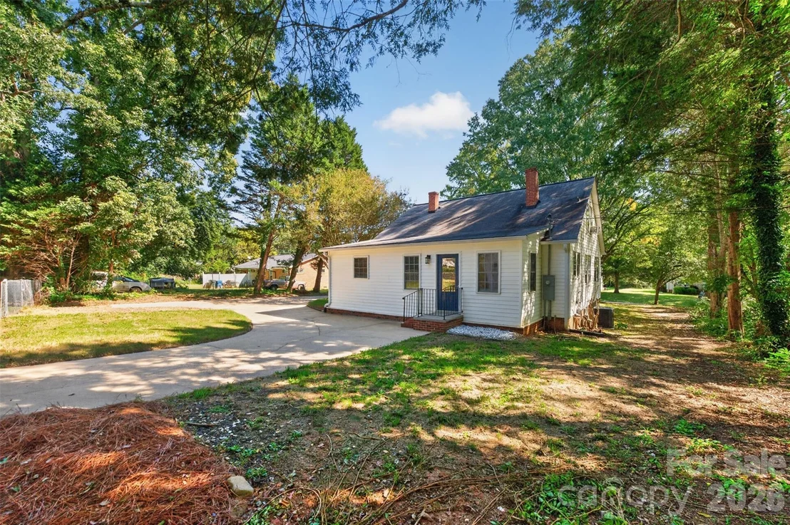 Photo of 1829 3rd Street NE