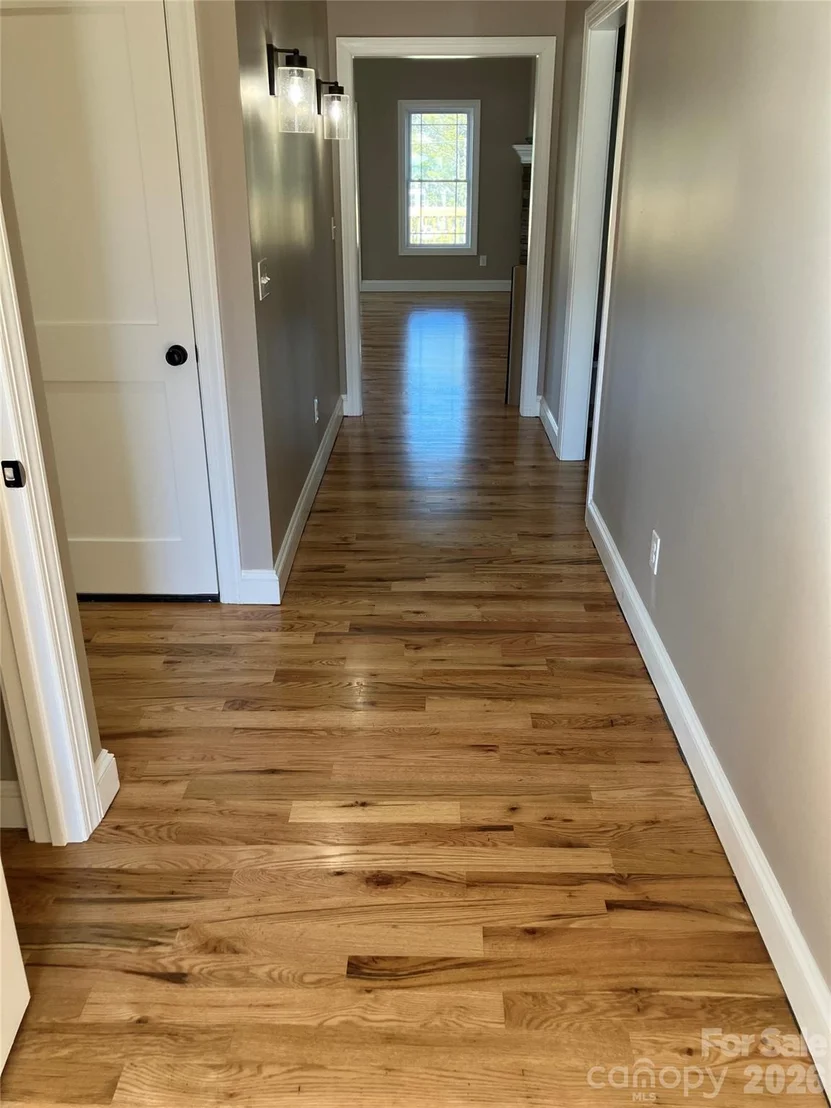Photo of 4952 Southview Drive