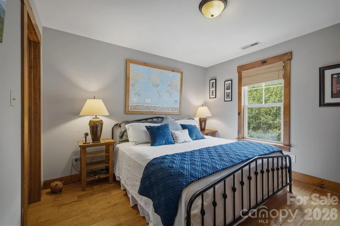 Photo of 2185 Cottage Park Road