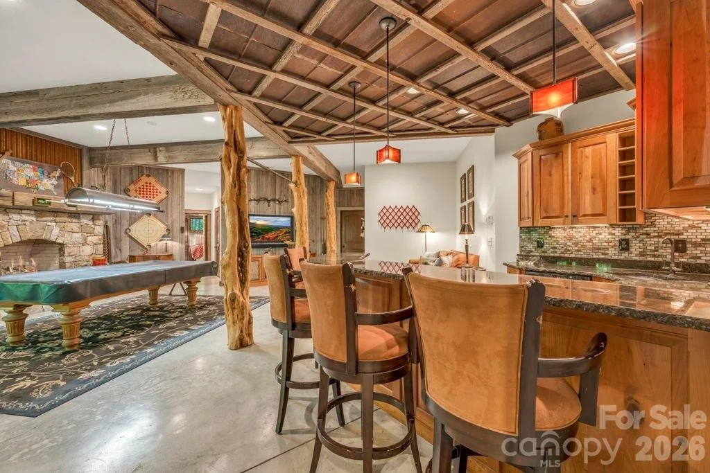 Photo of 355 Oakley Green None