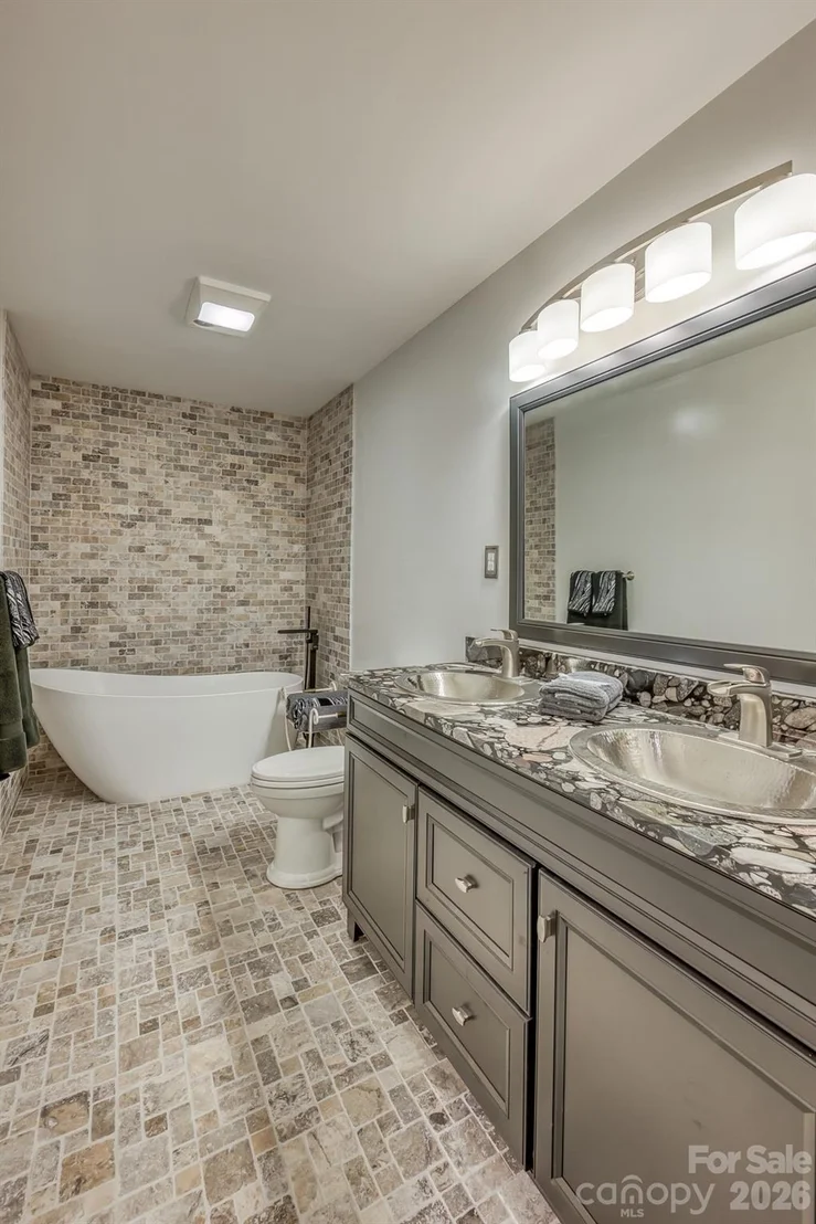 Photo of 294 Martha Drive