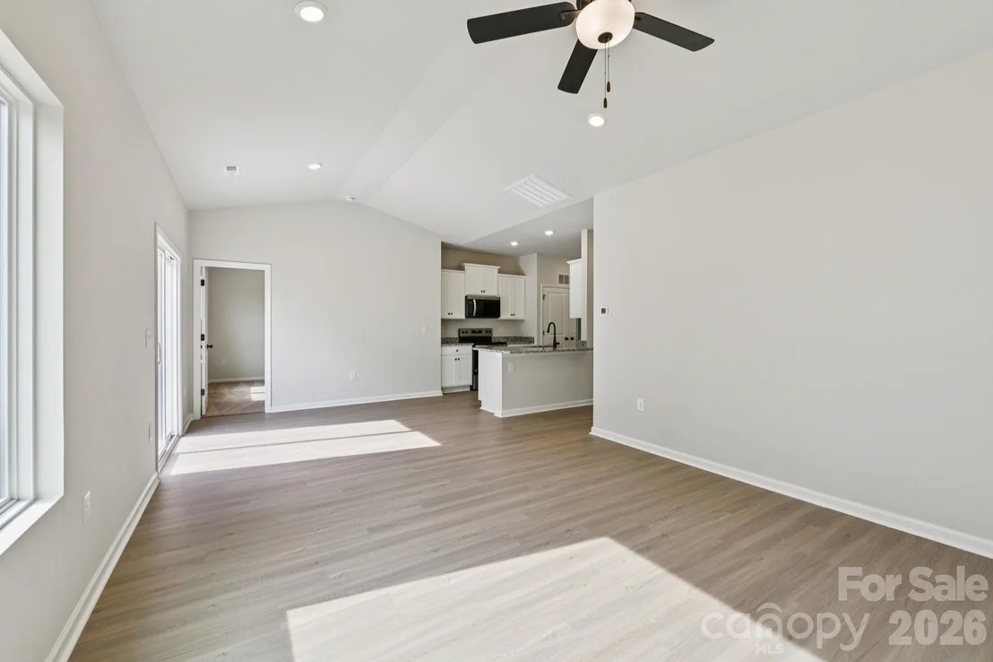 Photo of 712 Willow Estates Drive