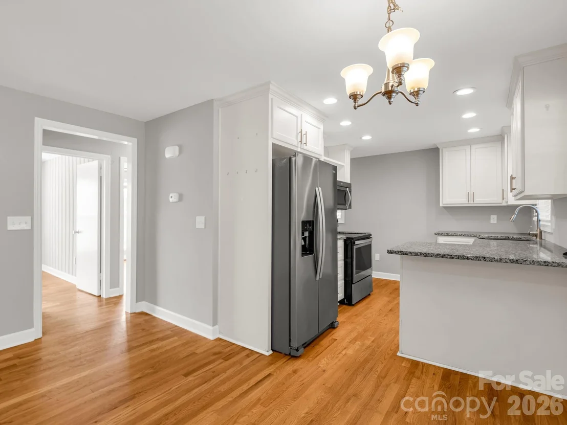 Photo of 655 W Oconee Street