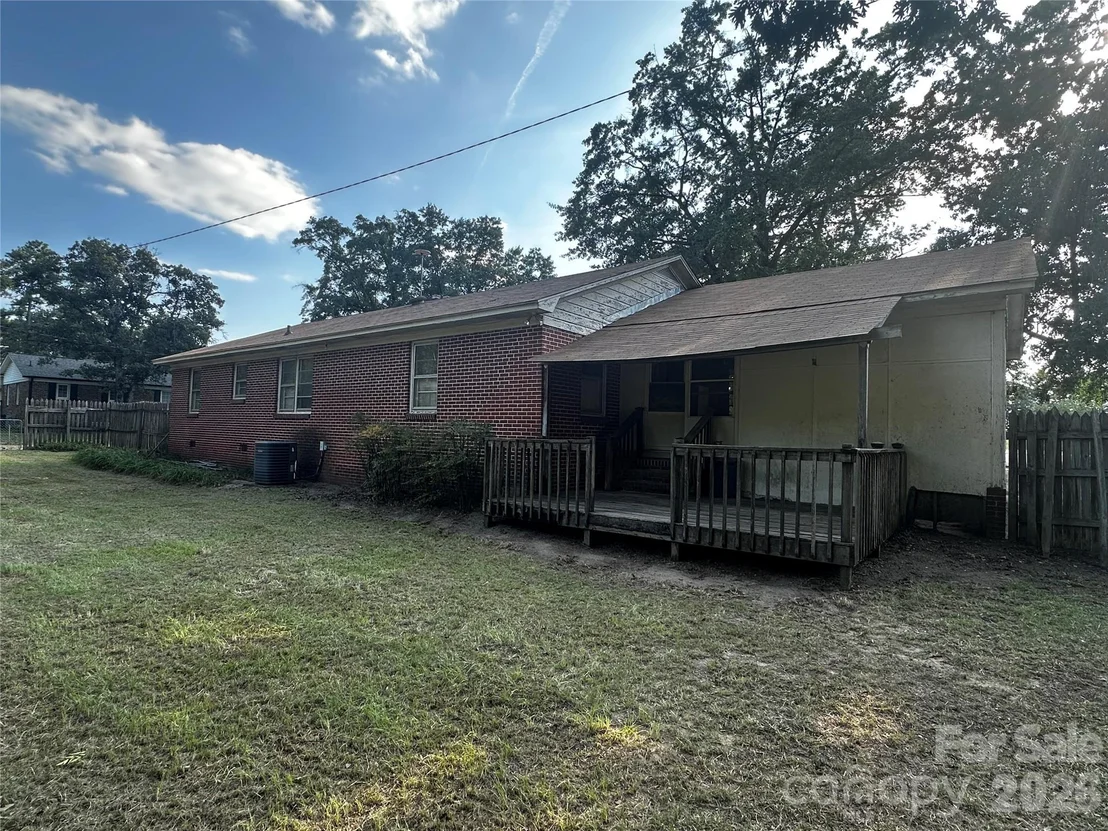 Photo of 1093 Evans Mill Road