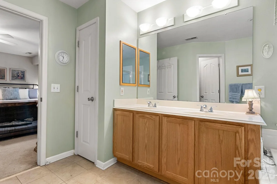 Photo of 324 Brixham Place