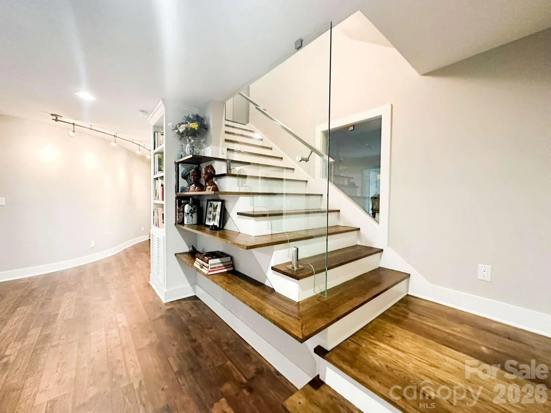 Photo of 141 Carnegie Road