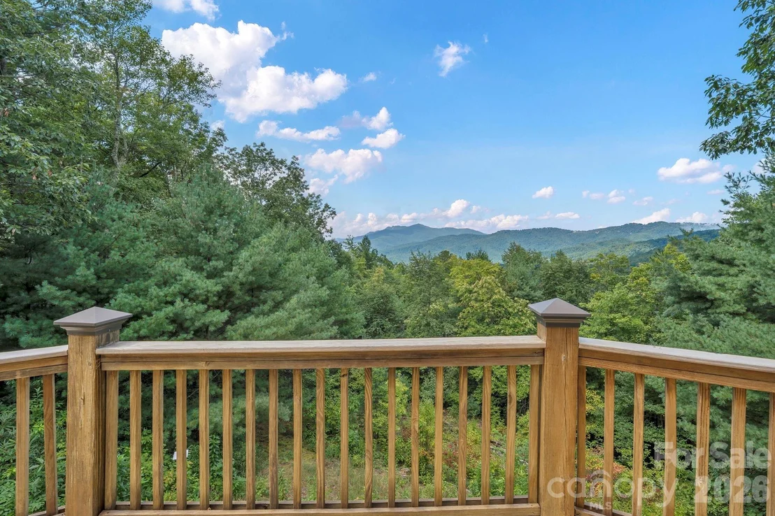 Photo of 4880 Nightingale Lane