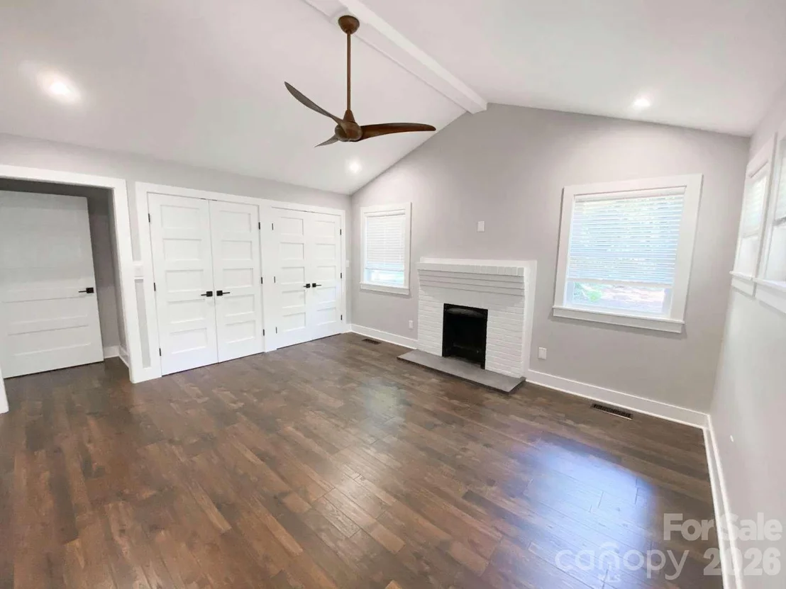 Photo of 141 Carnegie Road