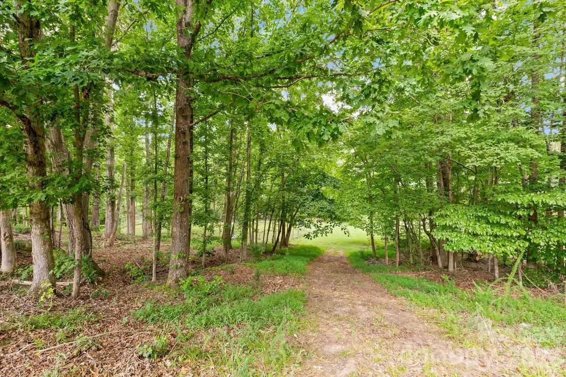 Photo of 340 Harrison Road