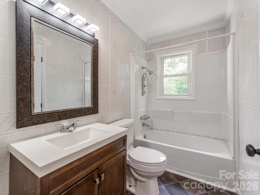 Photo of 331 Park Road