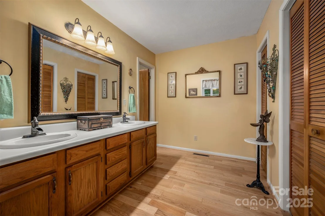 Photo of 144 Beechwood Drive