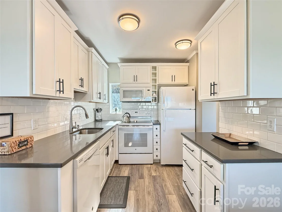Photo of Unit D12 at 367 Skyleaf Drive