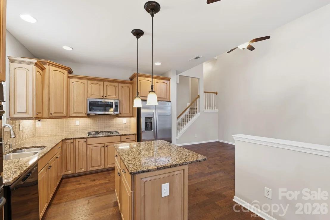Photo of Unit 252 at 719 Deerbrook Lane