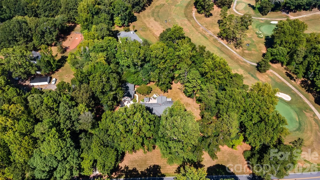 Photo of 600 Fairway Drive