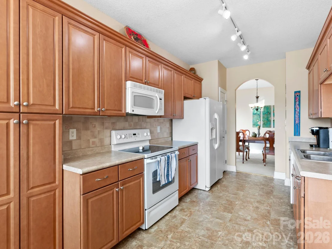 Photo of 7 Eagle Creek Trail S
