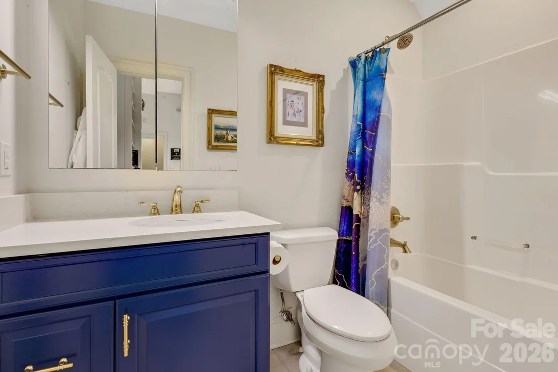 Photo of 340 Harrison Road