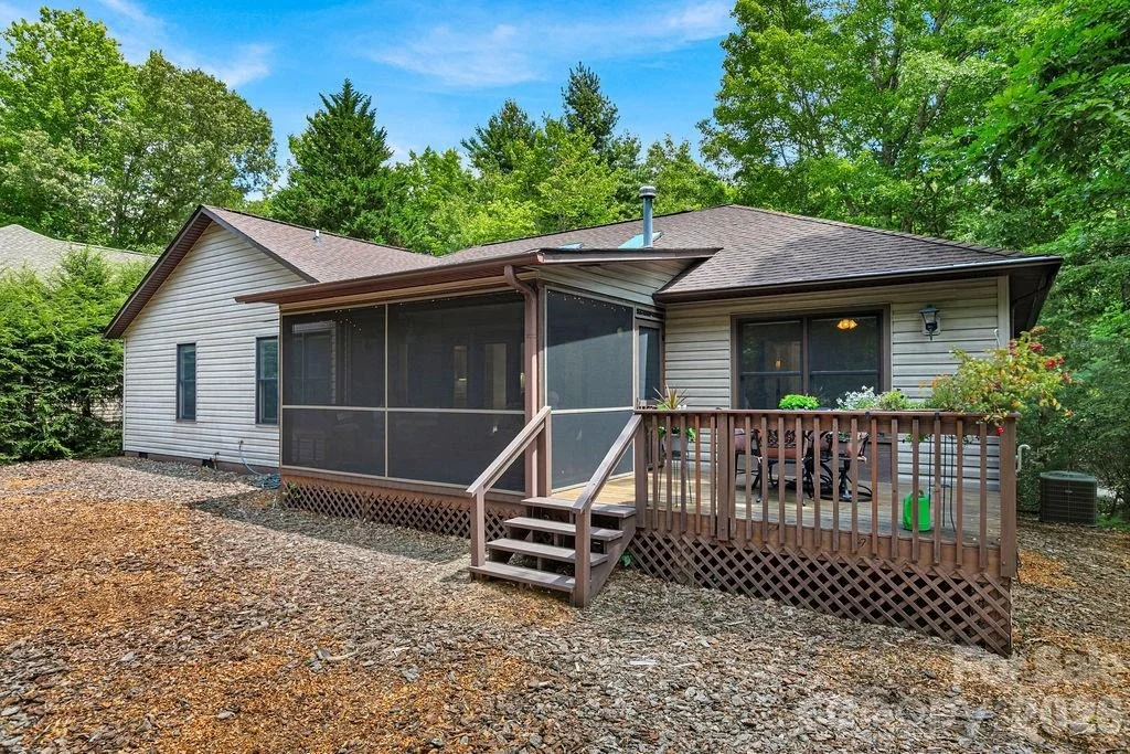 Photo of 542 Soquili Drive