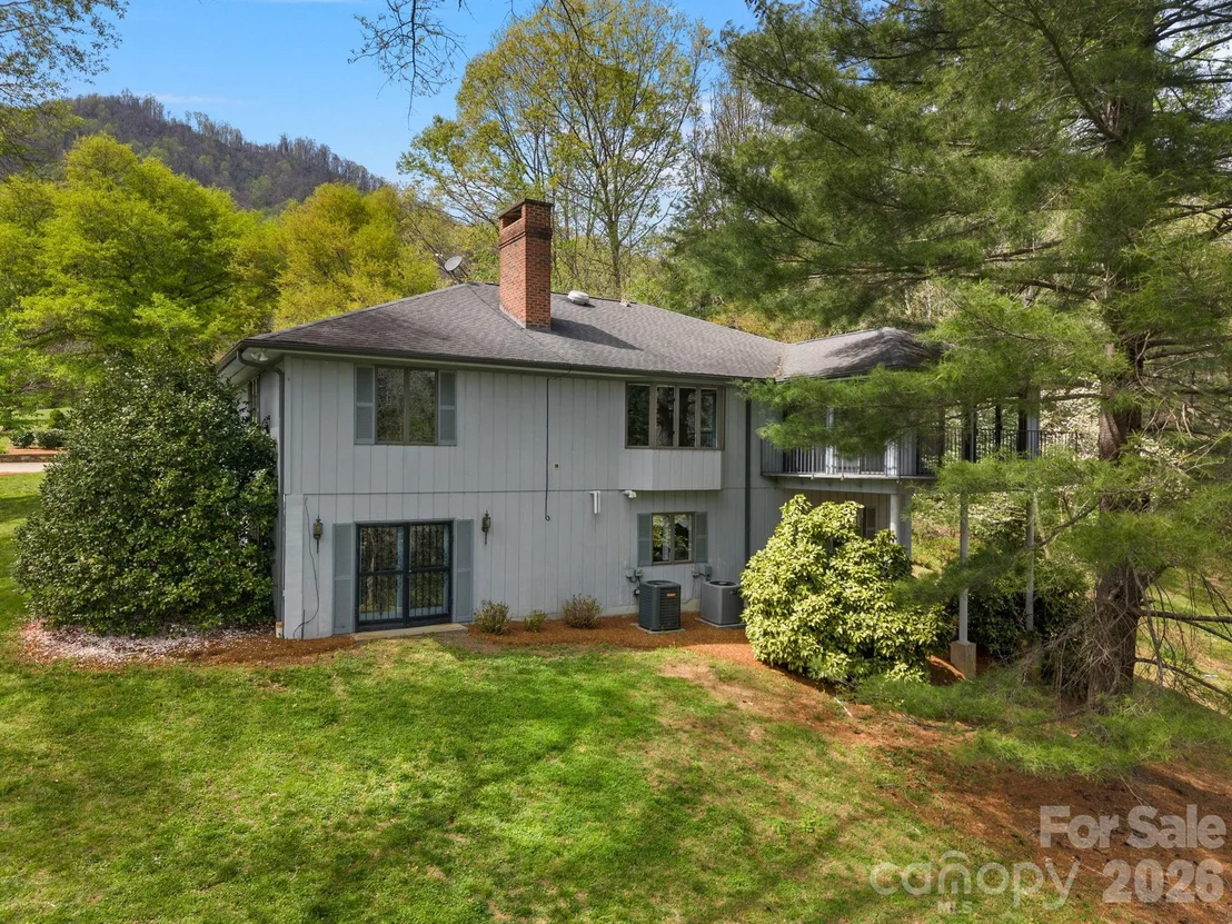 Photo of 140 Meadowlark Drive