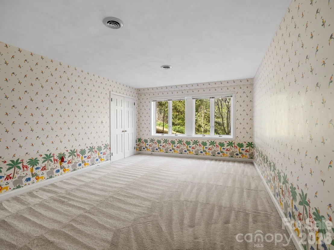 Photo of 140 Meadowlark Drive