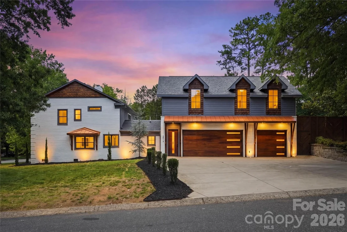 Photo of 2919 Colony Road