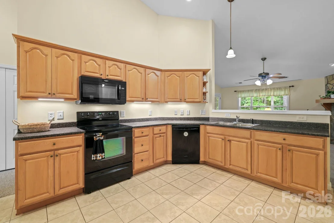 Photo of 17 Coventry Circle E