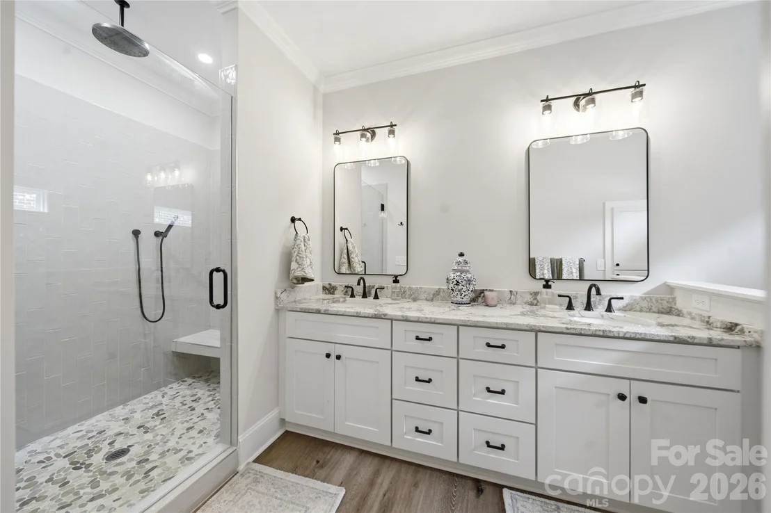 Photo of 531 Buckview Lane