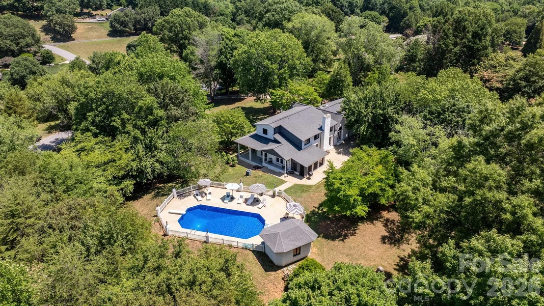 Photo of 1314 Shirebourn Drive