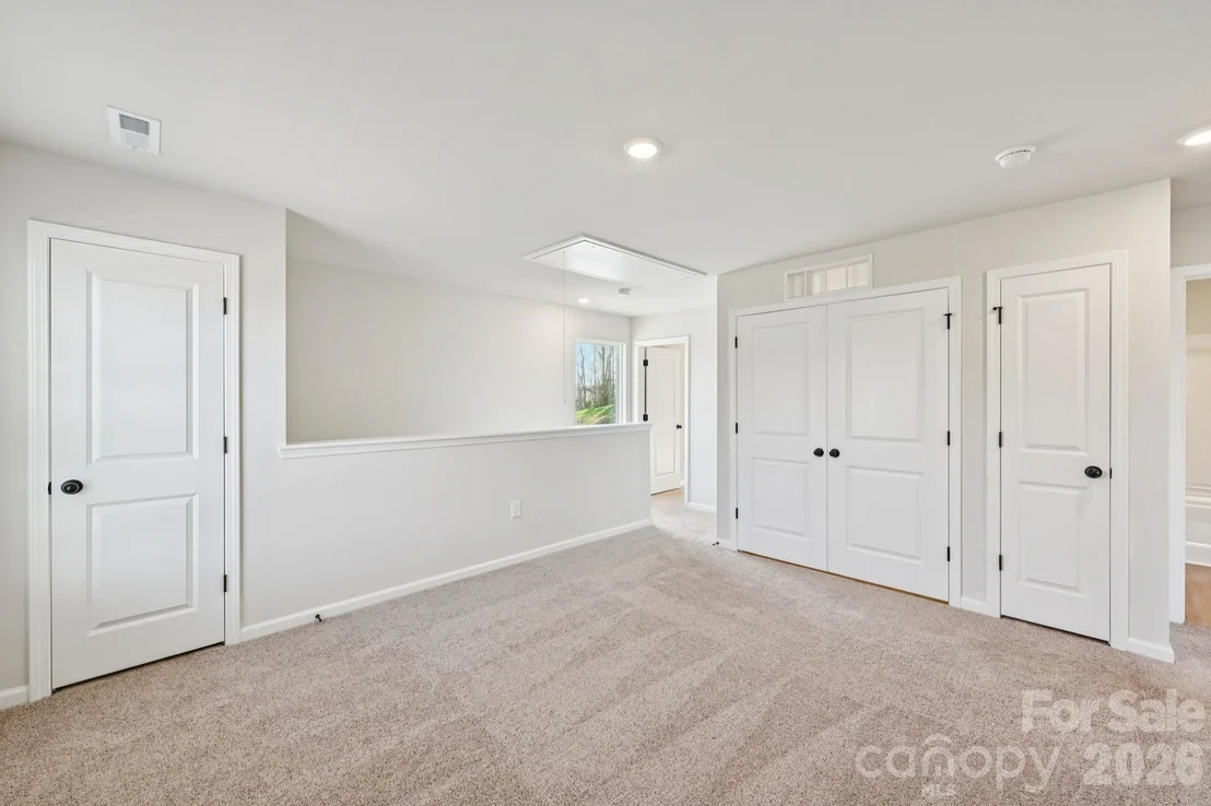 Photo of 718 Willow Estates Drive