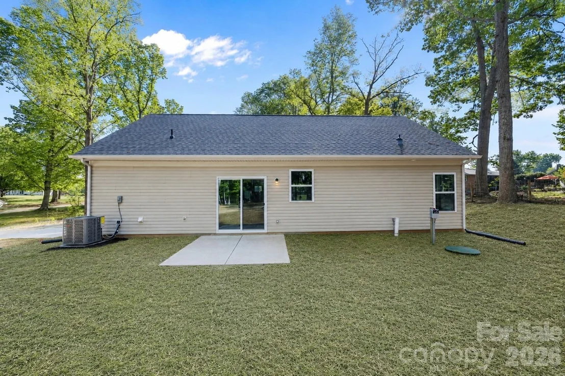 Photo of 820 Bethlehem Road