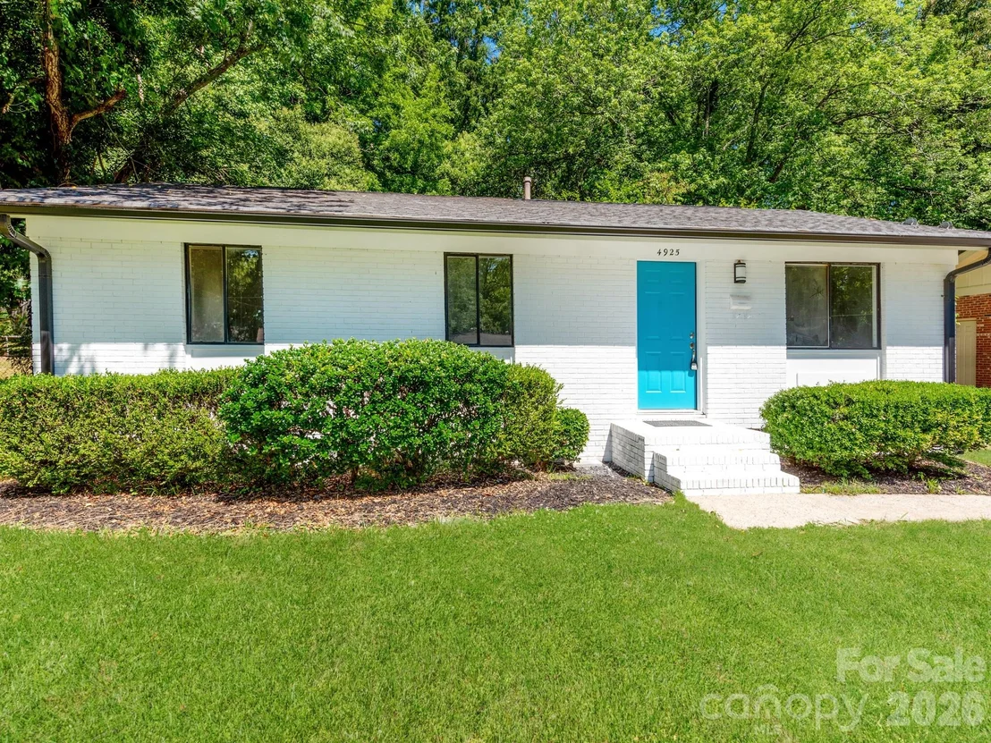 Photo of 4925 Springview Road