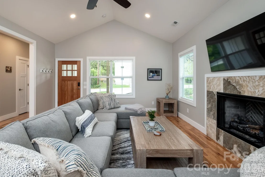 Photo of 131 Mills Avenue