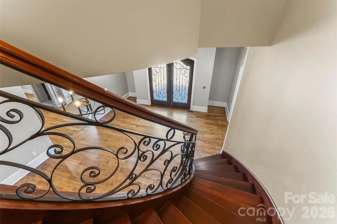 Photo of 1090 Pearidge Road