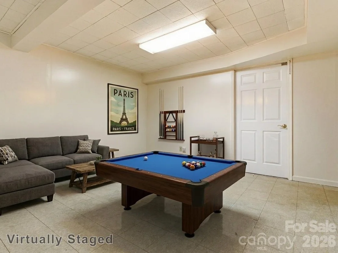Photo of 123 Castleton Lane