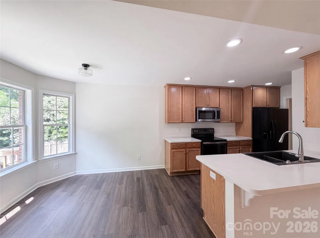 Photo of 301 River Birch Circle