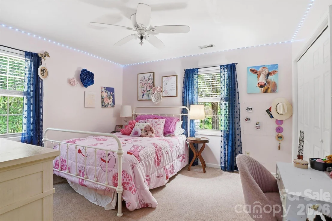 Photo of 1739 Westbrook Road