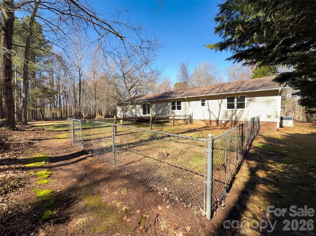 Photo of 16138 Substation Road
