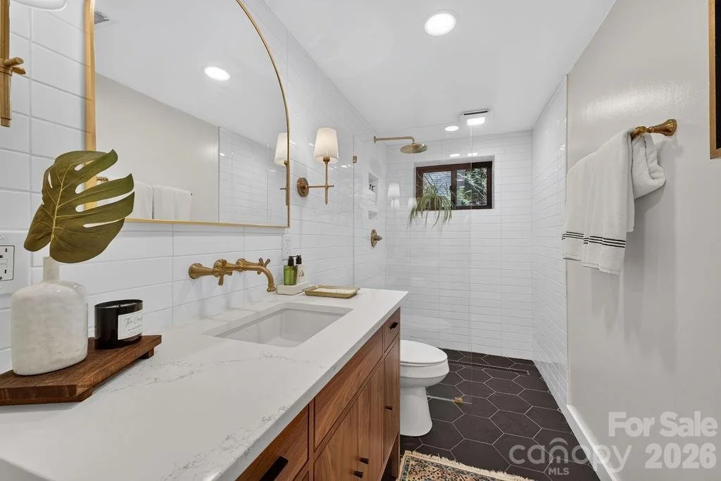 Photo of 865 Haven Drive