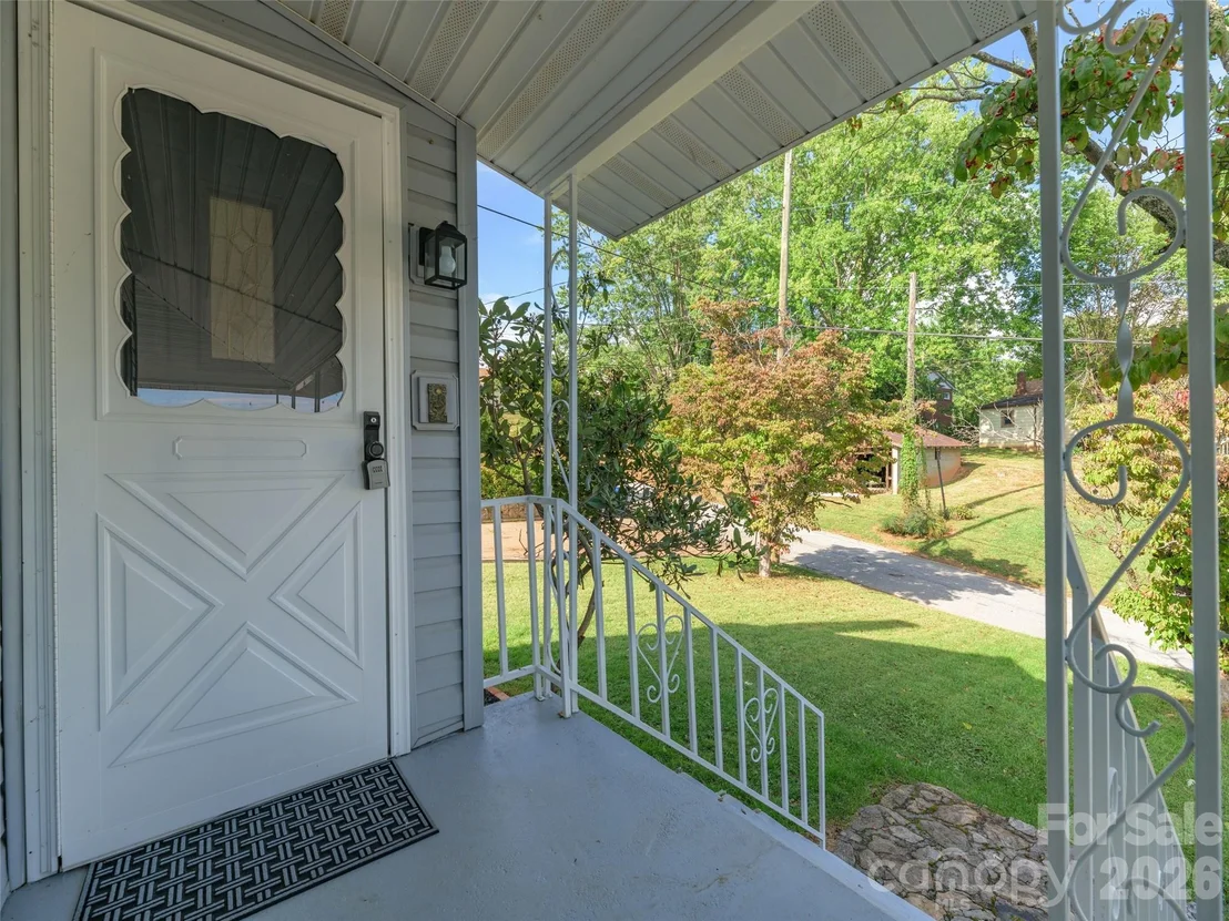 Photo of 135 Patton Avenue